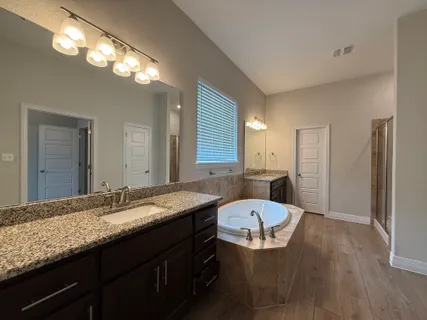 $475,000 | 572 Baretta Loop, Buda, TX 78610