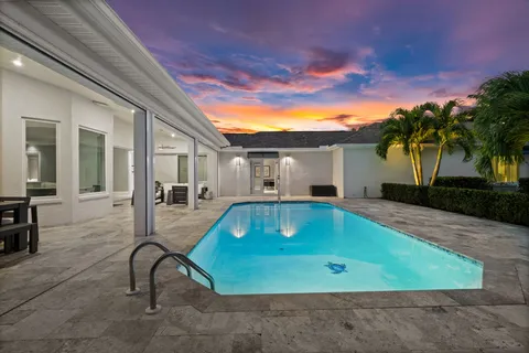 $2,500,000 | 1963 Bethany Place, Naples, FL 34109