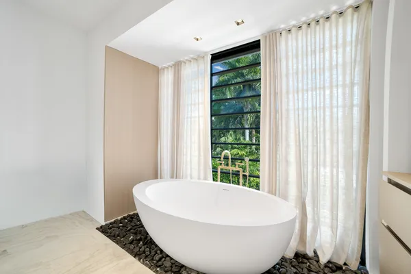 $13,995,000 | 199 Caoba Court, Miami, FL 33143
