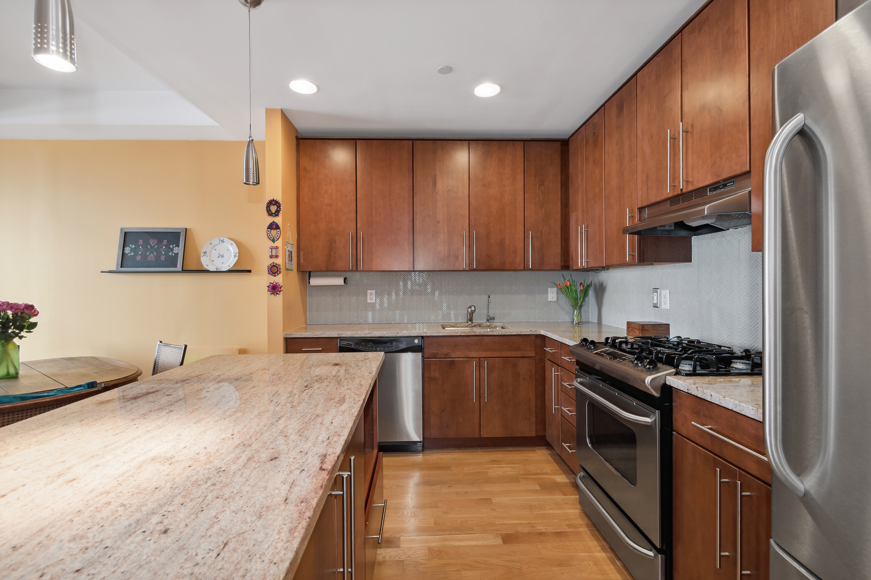 416 East 117th Street, Unit 2A Manhattan, NY 10035 - Photo 3 of 13