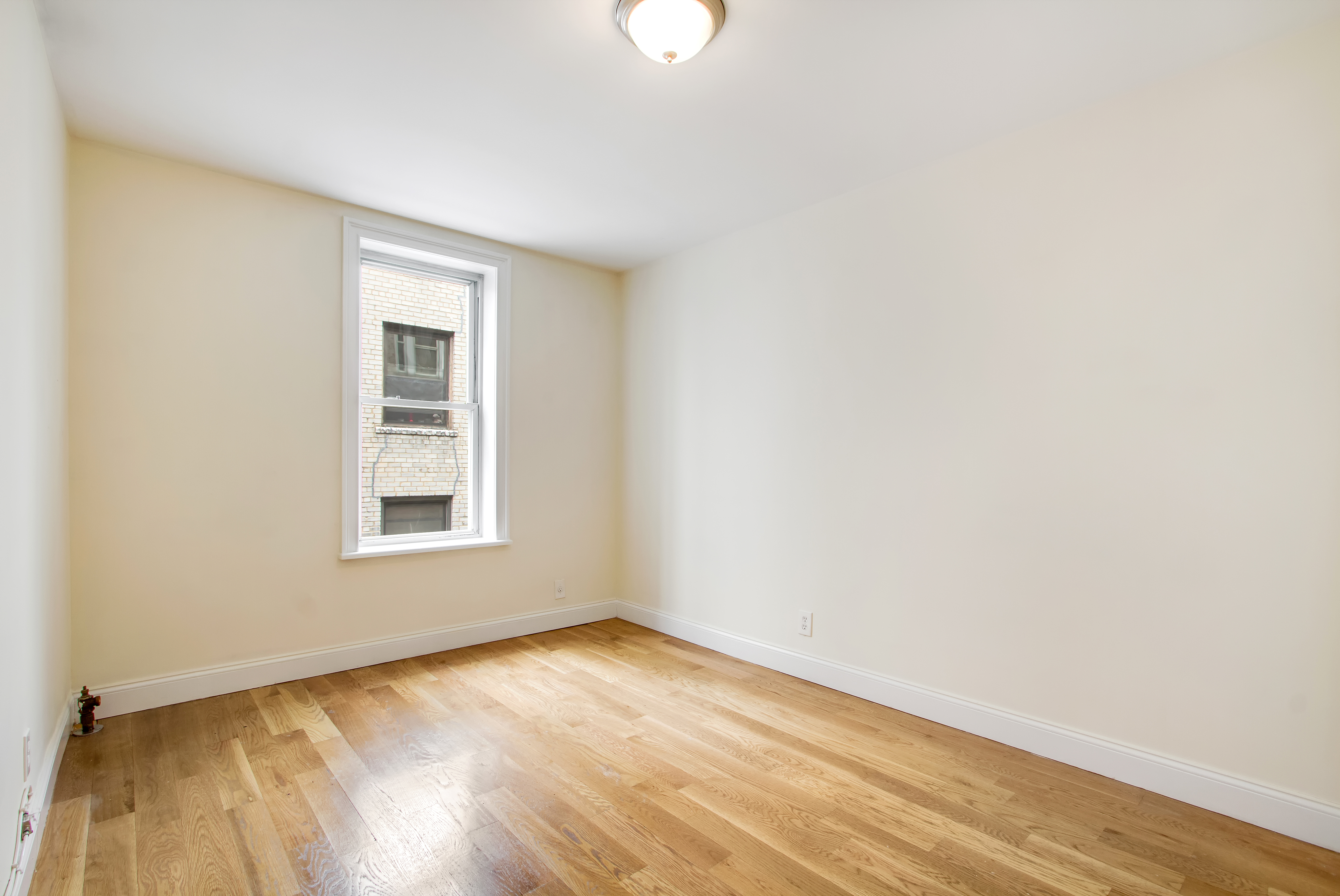 30-49 Crescent Street, Unit H1B5 Queens, NY 11102 - Photo 3 of 5