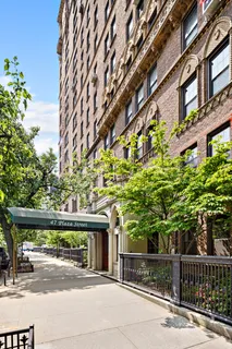 $3,995,000 | 47 Plaza Street West, Unit 4C | Park Slope