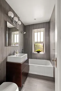 $1,350,000 | 2 Grove Street, Unit 6D | West Village