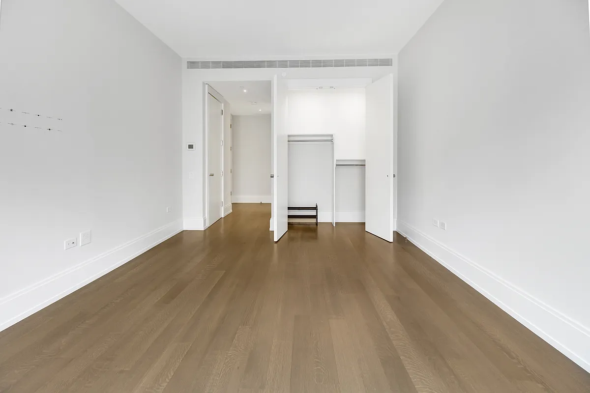 301 East 50th Street, Unit 7B Manhattan, NY 10022 - Photo 6 of 11