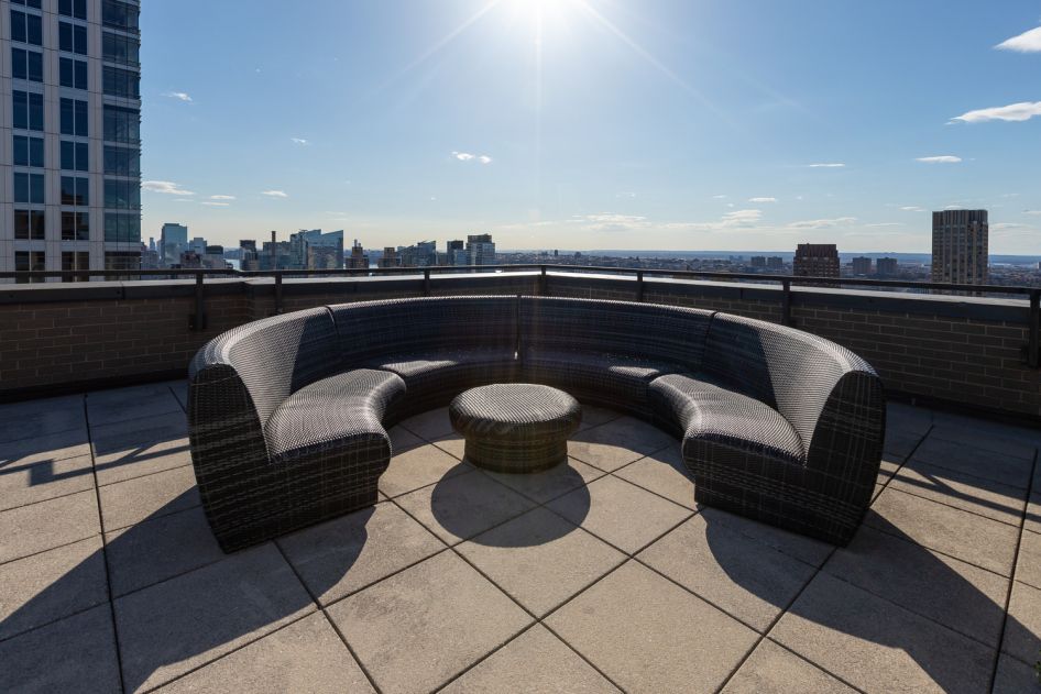 $850,000 | 201 West 70th Street, Unit 3L | Upper West Side