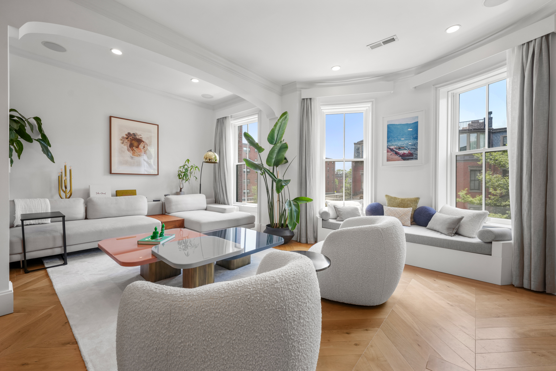 17 Braddock Park, Unit 3 Boston, MA 02116 - Photo 1 of 24