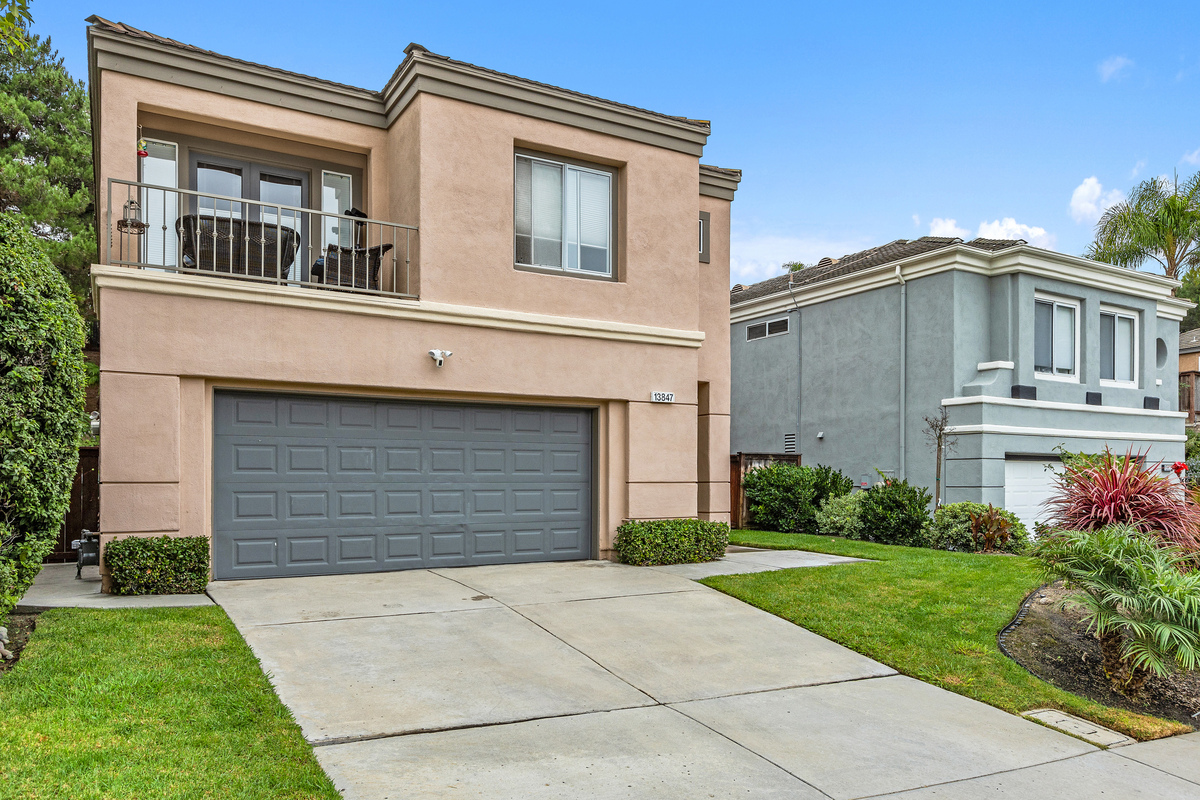 13847 Carmel Ridge Road San Diego, CA 92128 - Photo 2 of 40