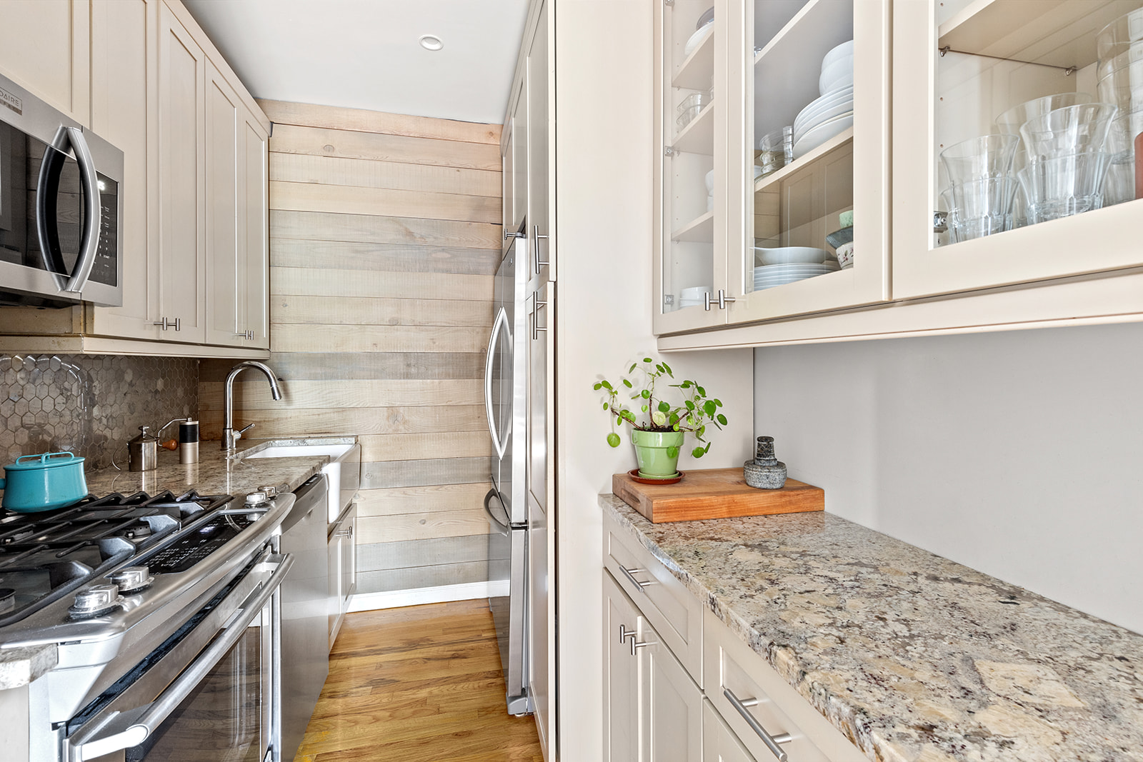 320 Washington Avenue, Unit 1E Brooklyn, NY 11205 - Photo 7 of 12