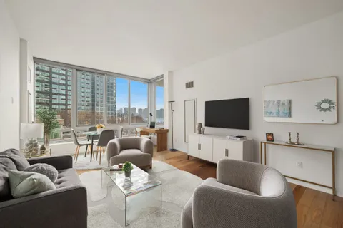$1,198,000 | 46-30 Center Boulevard, Unit 406 | Long Island City