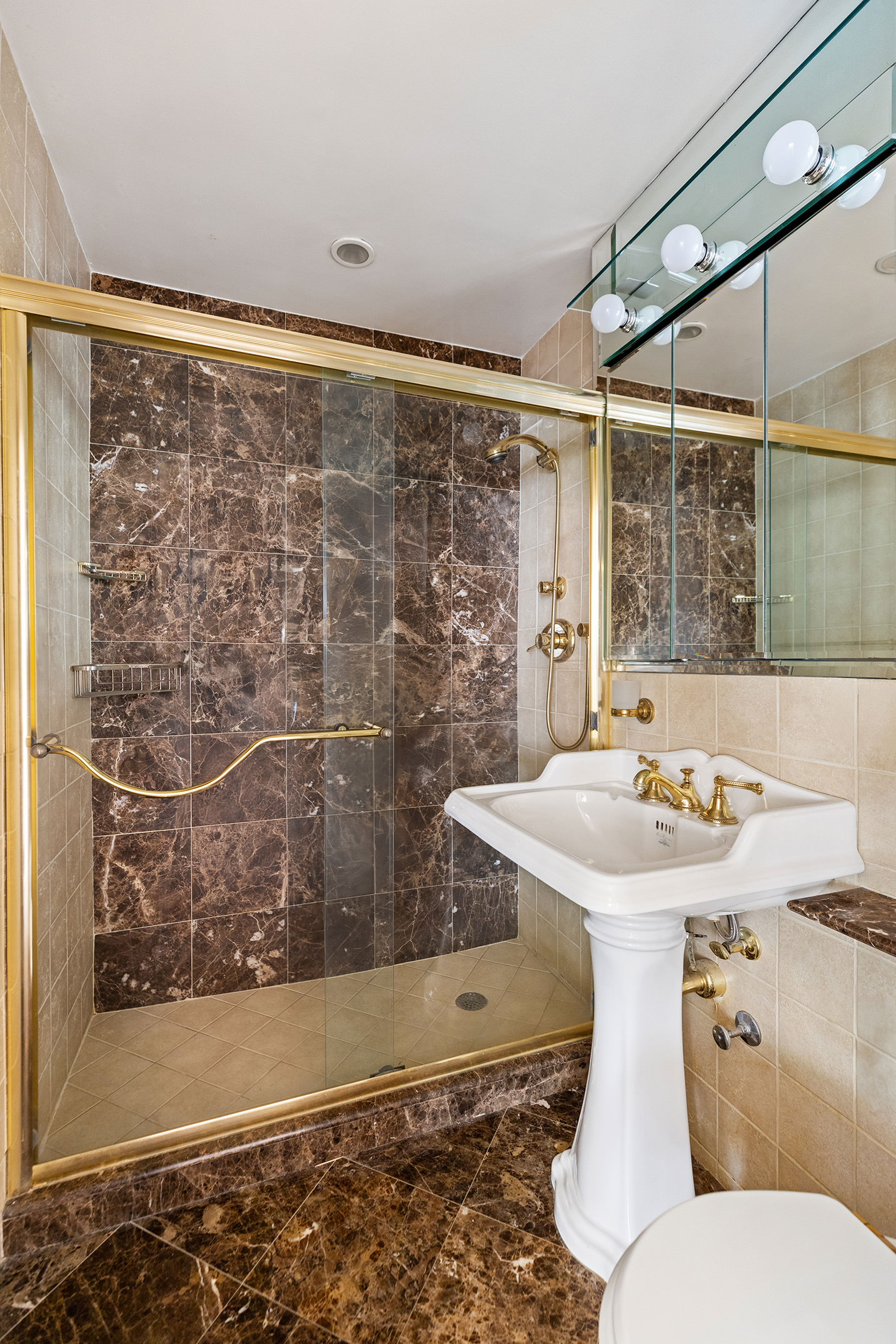 2 Tudor City Place, Unit 14BS Manhattan, NY 10017 - Photo 16 of 21