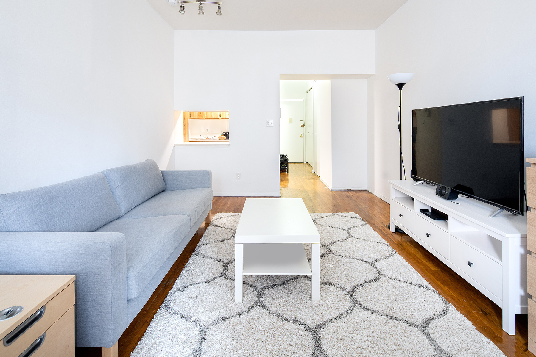 324 Pearl Street, Unit 4D Manhattan, NY 10038 - Photo 4 of 9