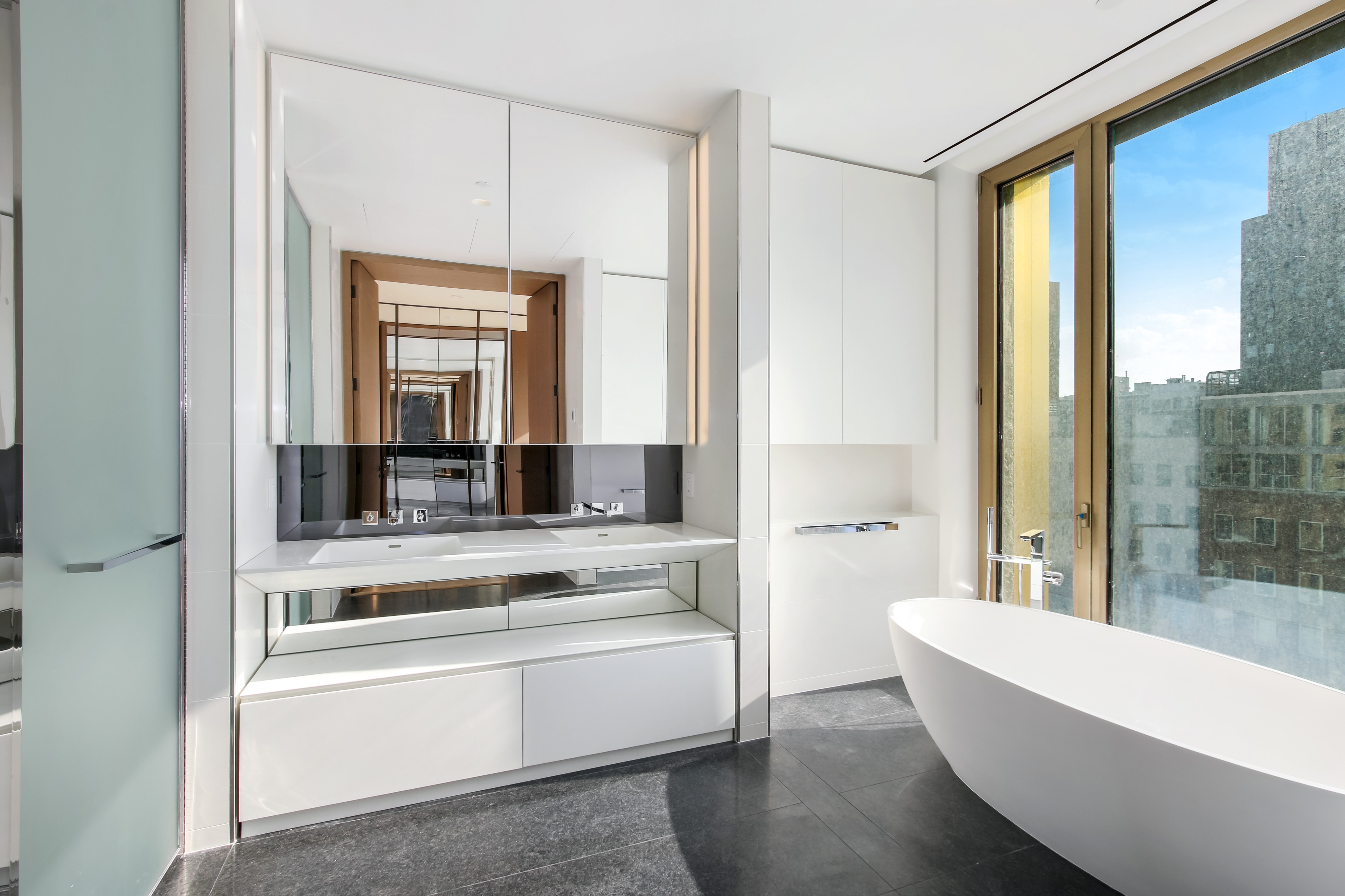 551 West 21st Street, Unit 6B Manhattan, NY 10011 - Photo 6 of 7