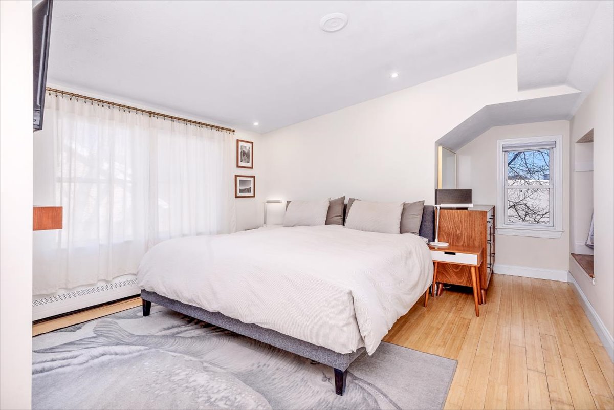 76 Fuller Road Weymouth, MA 02191 - Photo 13 of 26