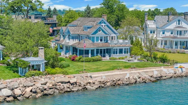 $11,250,000 | 200 Shore Road, Old Greenwich, CT 06870