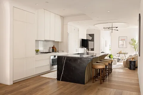 $7,995,000 | 325 West Broadway, Unit 7B | SoHo