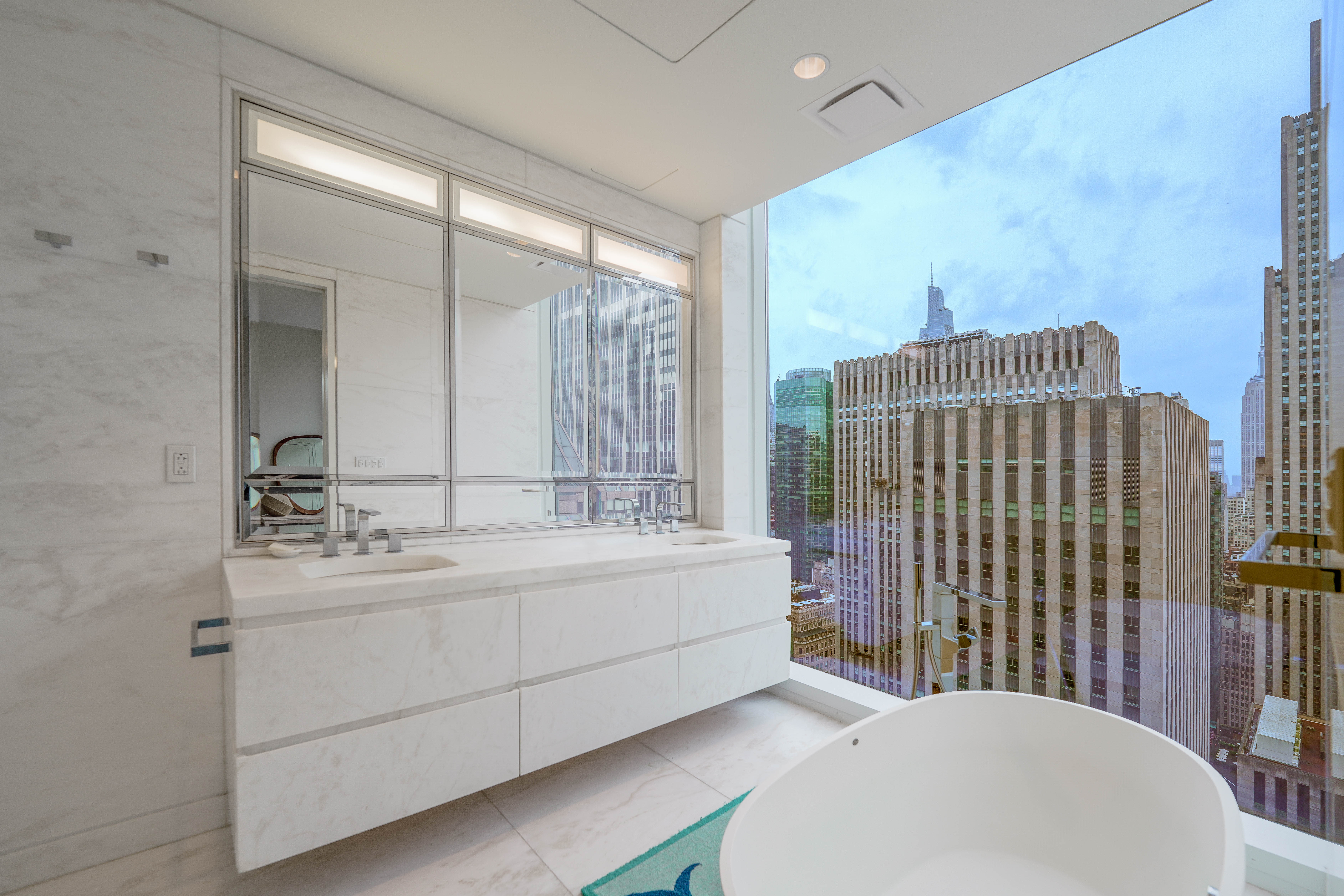 20 West 53rd Street, Unit 37B Manhattan, NY 10019 - Photo 6 of 10