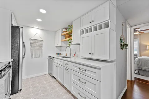 $155,000 | 4611 West North B Street, Unit 232, Tampa, FL 33609