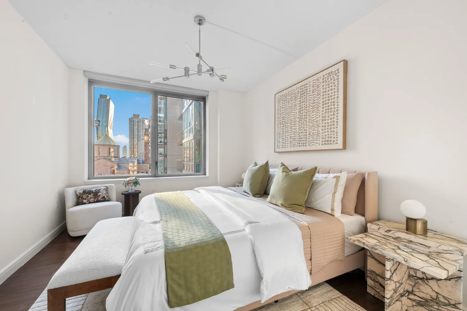 $1,350,000 | 225 East 34th Street, Unit 7B | Murray Hill