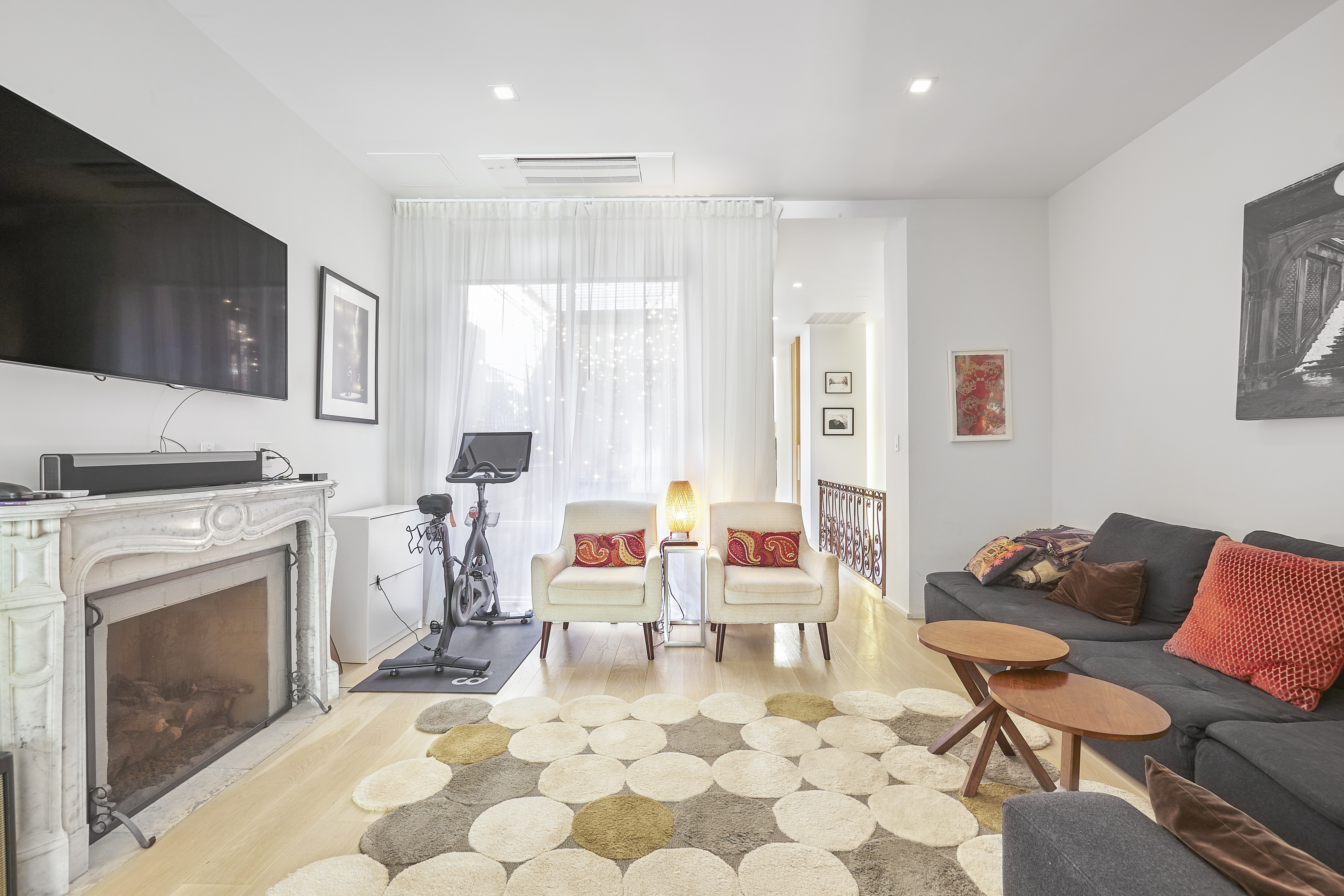 131 East 39th Street, Unit 1 Manhattan, NY 10016 - Photo 1 of 13