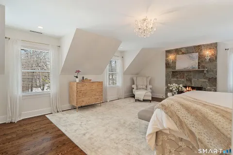 $2,995,000 | 9 Point O Woods Road South, Darien, CT 06820