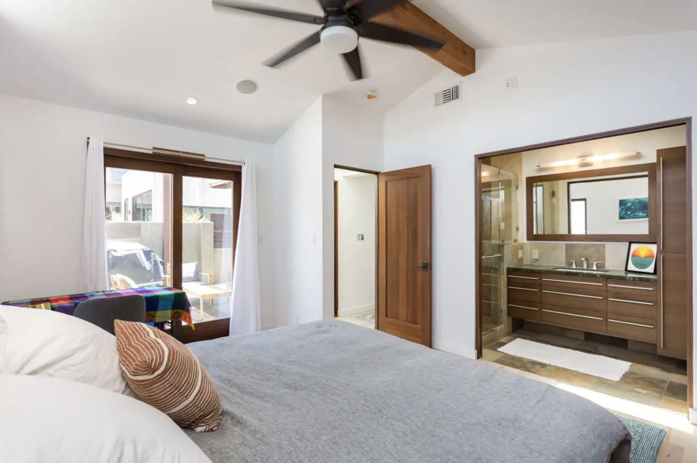 487 Neptune Avenue Encinitas, CA 92024 - Photo 11 of 17