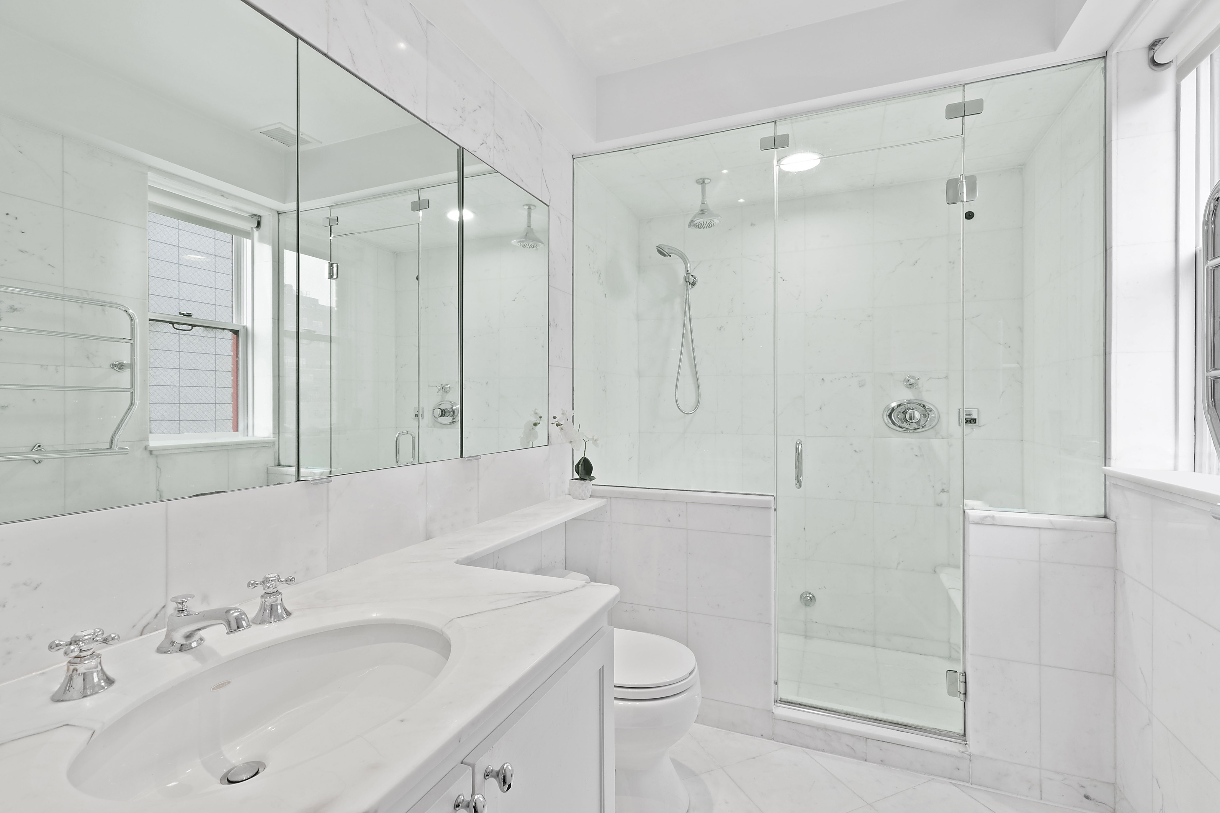 40 East 61st Street, Unit 13AB Manhattan, NY 10065 - Photo 11 of 16