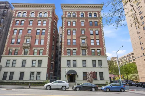 $725,000 | 485 Central Park West, Unit 7A | Upper West Side