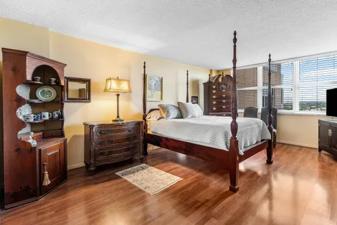 $545,000 | 1150 Hillsboro Mile, Unit 905, Hillsboro Beach, FL 33064