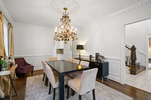 Contact Agent | 5313 Massachusetts Avenue, Bethesda, MD 20816
