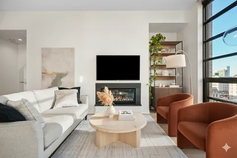 $2,250,000 | 580 Washington Street, Unit PH3, Boston, MA 02111