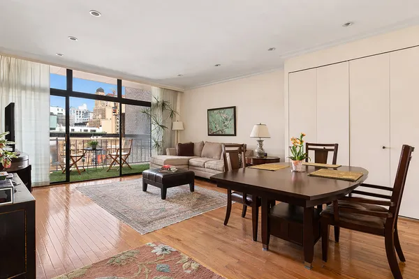 $1,150,000 | 253 West 73rd Street, Unit 9G | Upper West Side