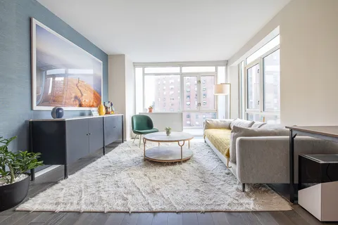 $1,160,700 | 385 1st Avenue, Unit 6G | Gramercy
