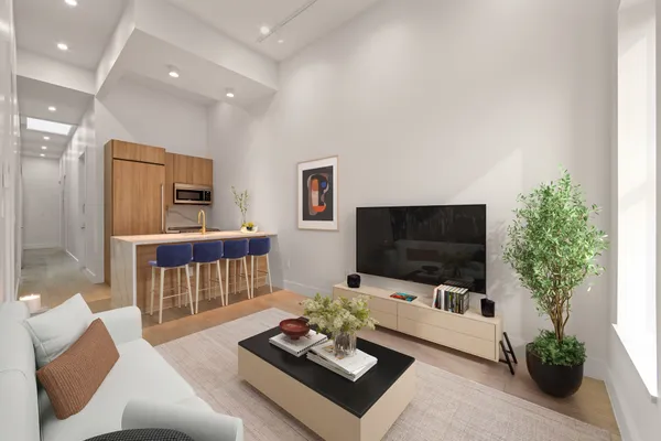 $8,995 | 234 Flatbush Avenue, Unit 3 | Park Slope