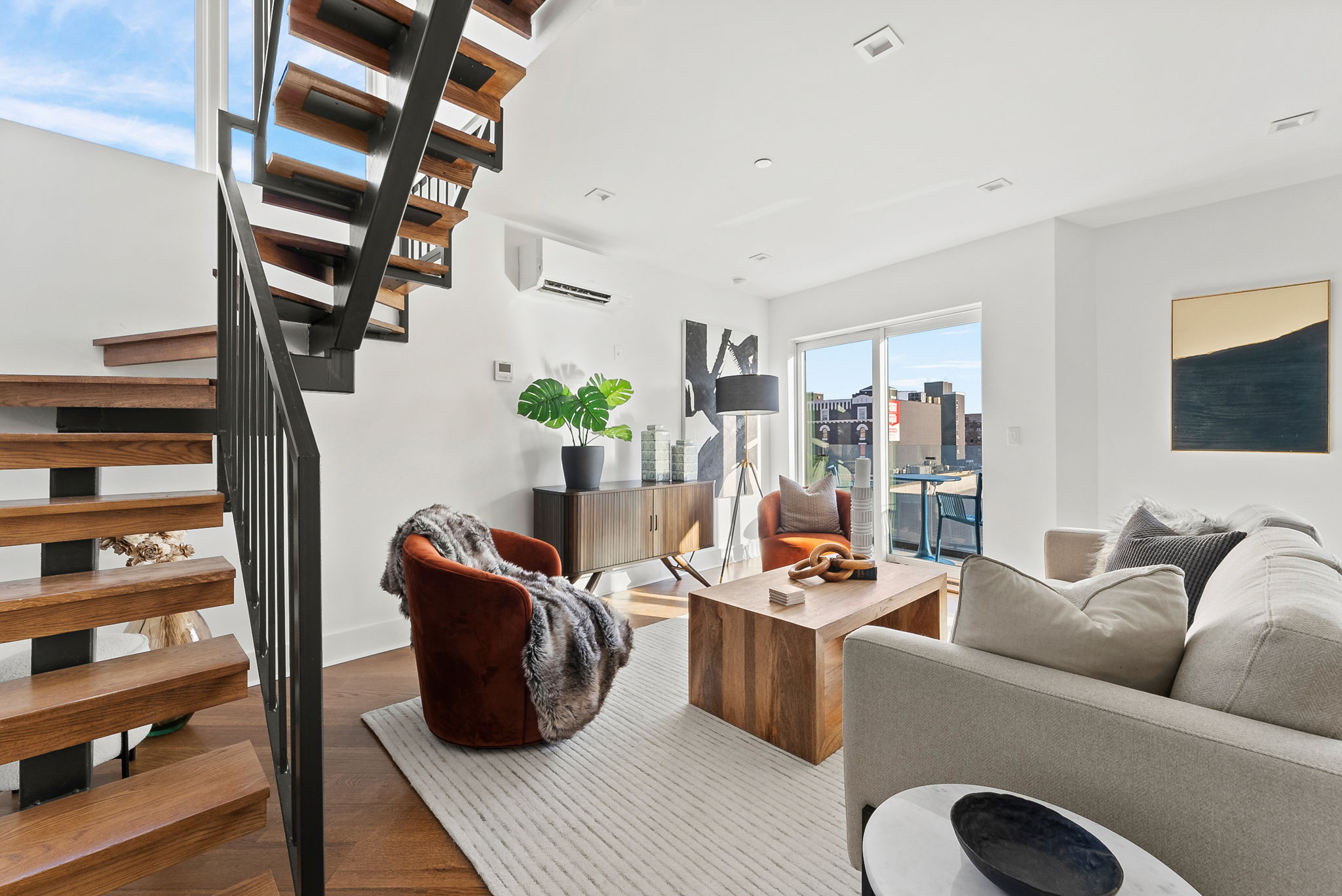 553 West 182nd Street, Unit 5R Manhattan, NY 10033 - Photo 2 of 12 a work room with furniture