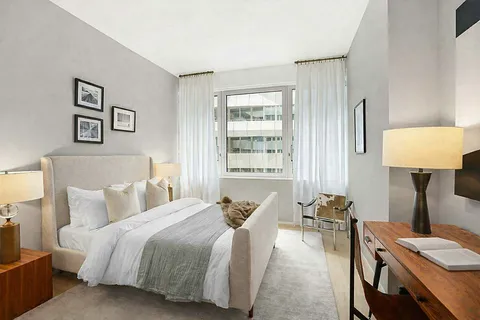 $12,500 | 121 East 22nd Street, Unit N1001 | Gramercy