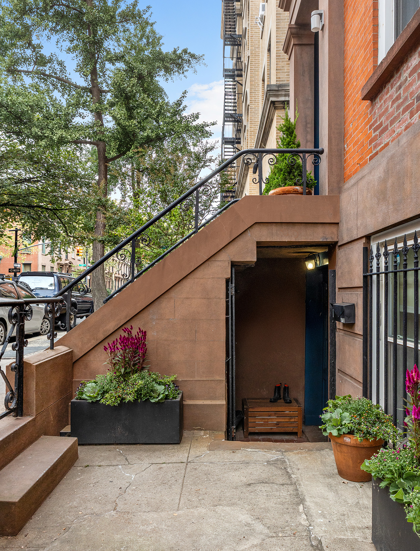 417 Clinton Street, Unit 1 Brooklyn, NY 11231 - Photo 16 of 18 a front view of a house