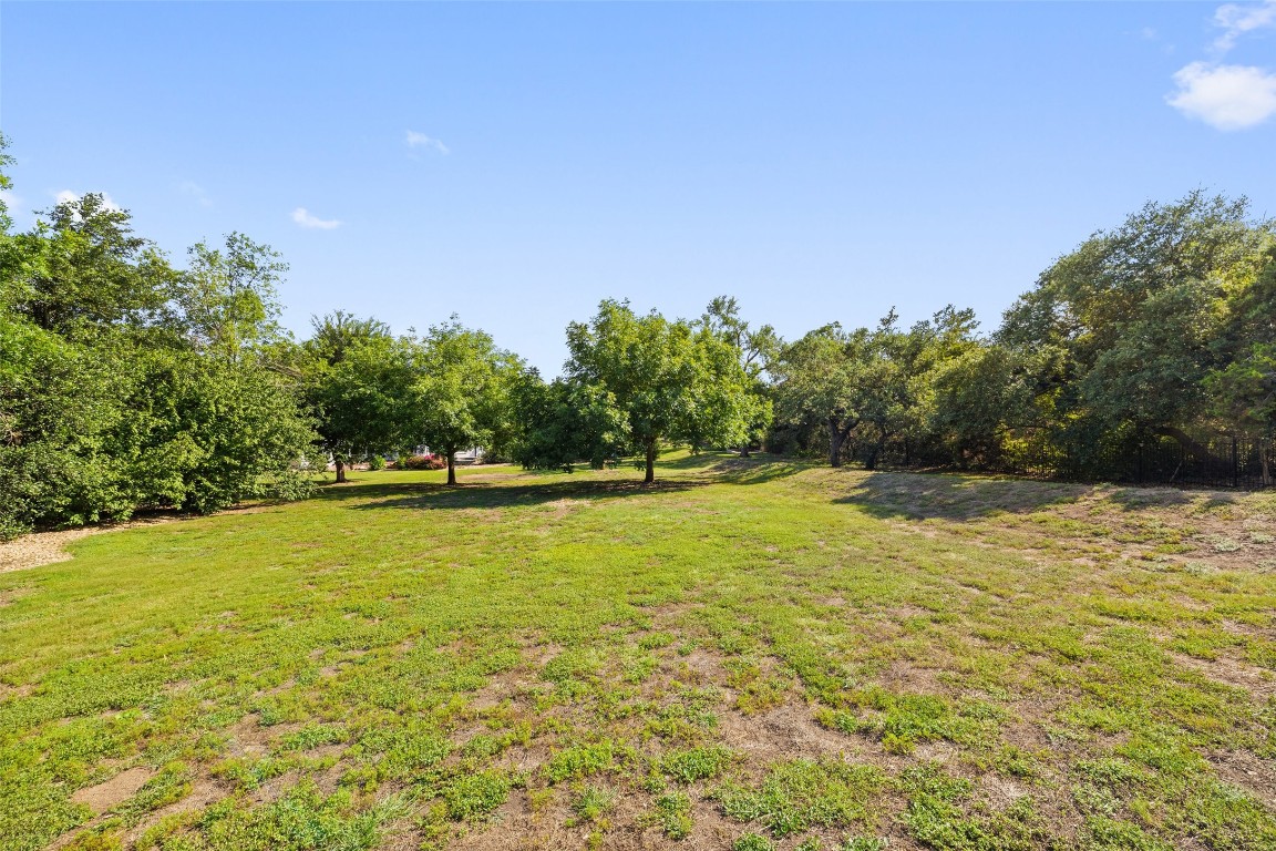 15713 Spillman Ranch Loop Austin, TX 78738 - Photo 43 of 46