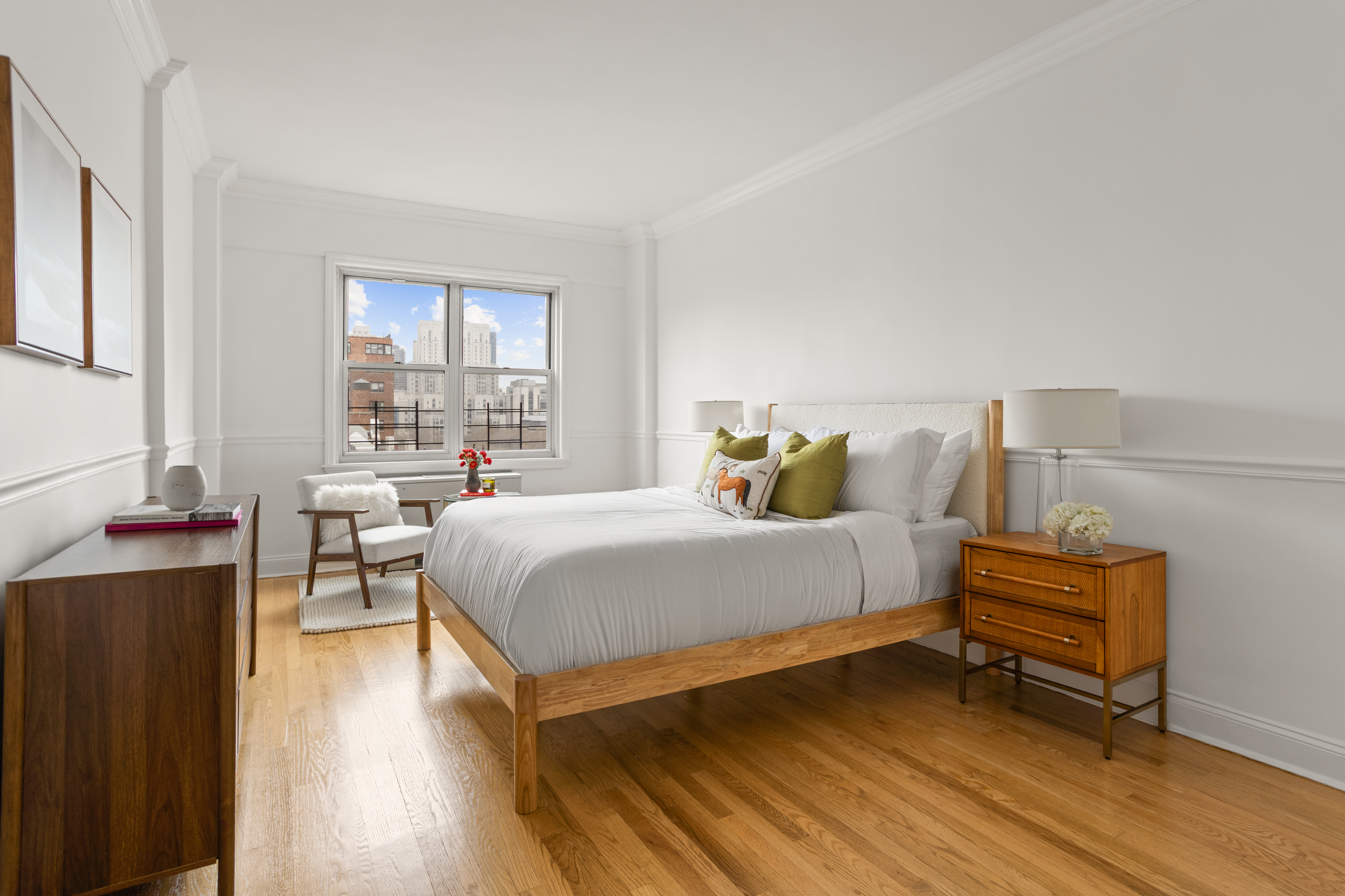 440 East 62nd Street, Unit 17BC Manhattan, NY 10065 - Photo 7 of 13