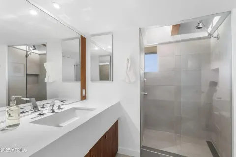 $2,650,000 | 7915 East Primrose Path, Carefree, AZ 85377