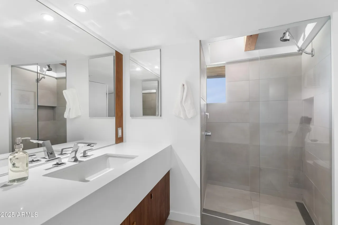 7915 East Primrose Path Carefree, AZ 85377 - Photo 25 of 48