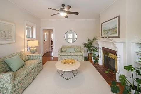 $1,989,000 | 48 Hawthorn Street, Unit 2, Cambridge, MA 02138