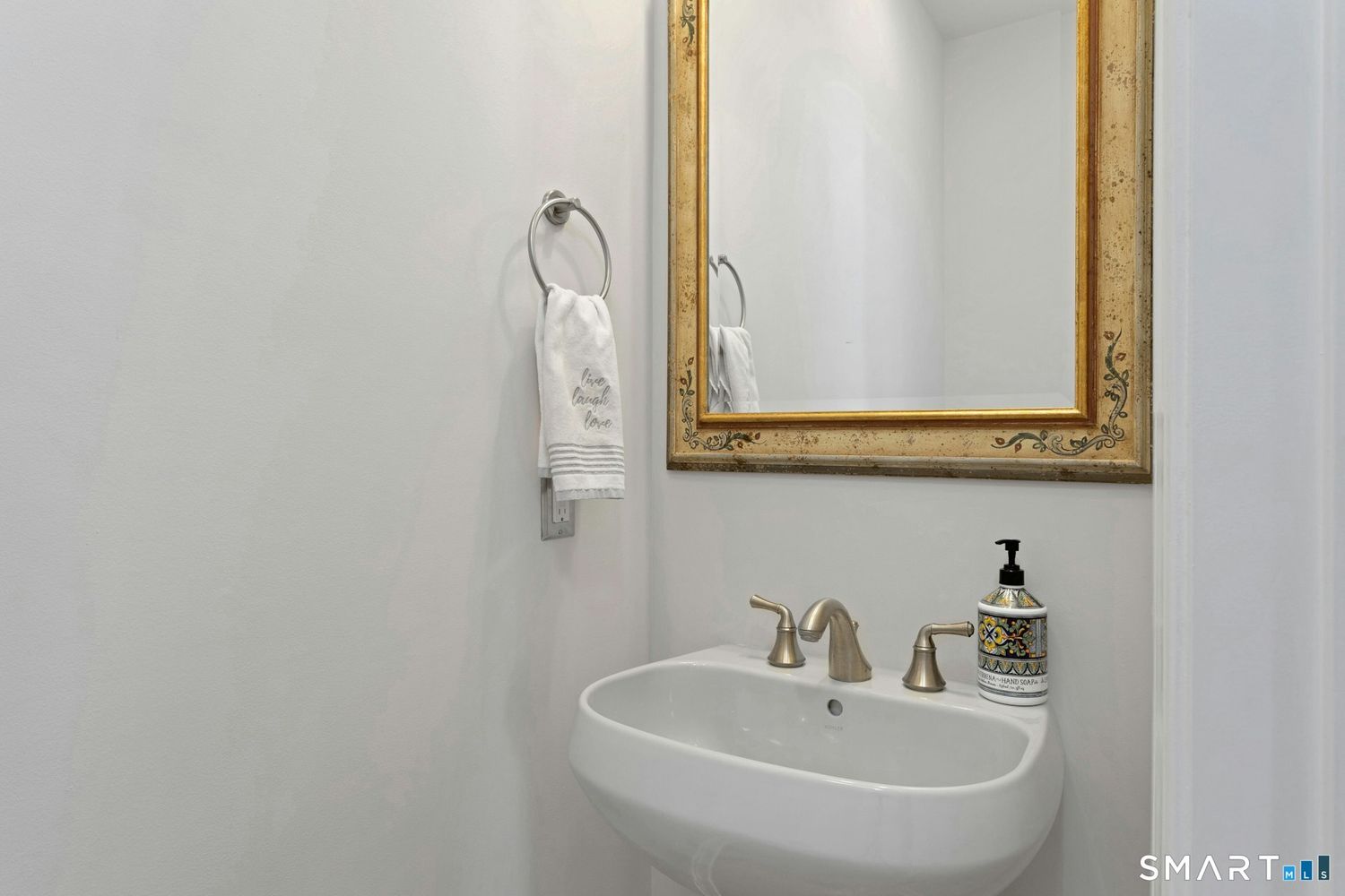 638 Danbury Road, Unit 9 Ridgefield, CT 06877 - Photo 20 of 27