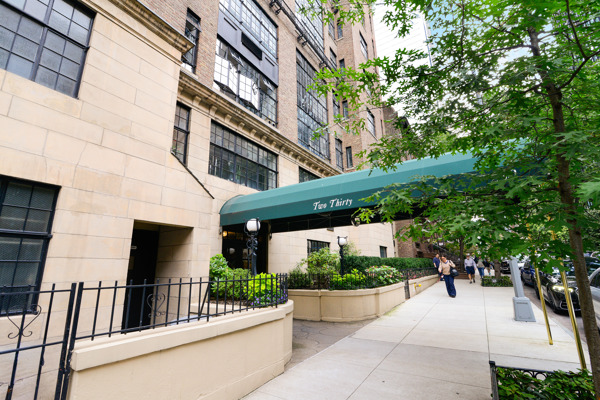 230 East 50th Street, Unit 9C Manhattan, NY 10022 - Photo 2 of 16 Gallery Image 2
