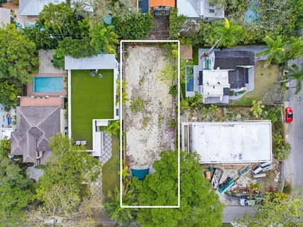 $6,495,000 | 3770-3792 Kumquat Avenue, Miami, FL 33133