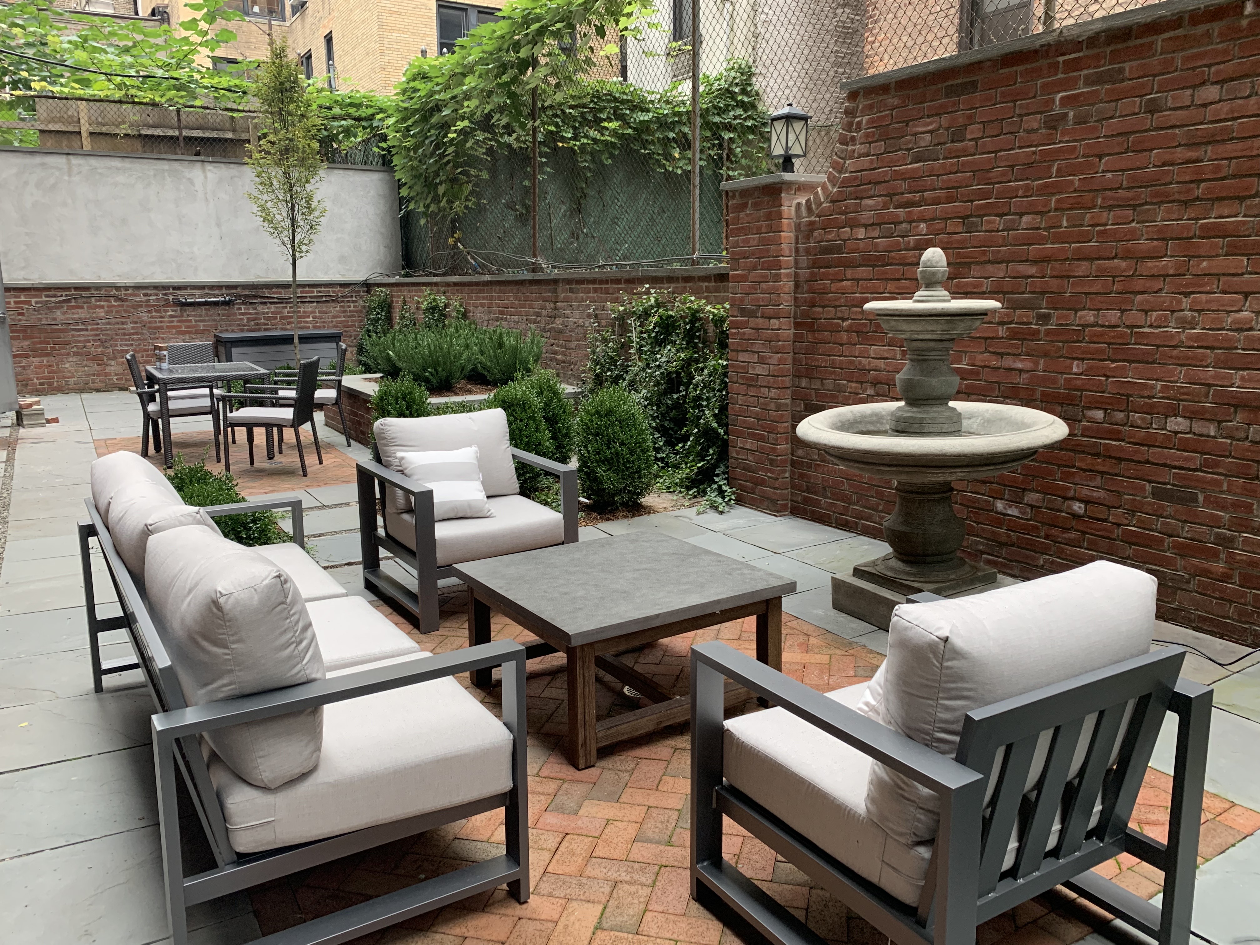 18 West 70th Street, Unit 1D Manhattan, NY 10023 - Photo 8 of 12