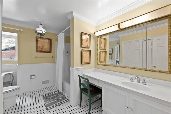 $2,400,000 | 11304 Skipwith Lane, Potomac, MD 20854