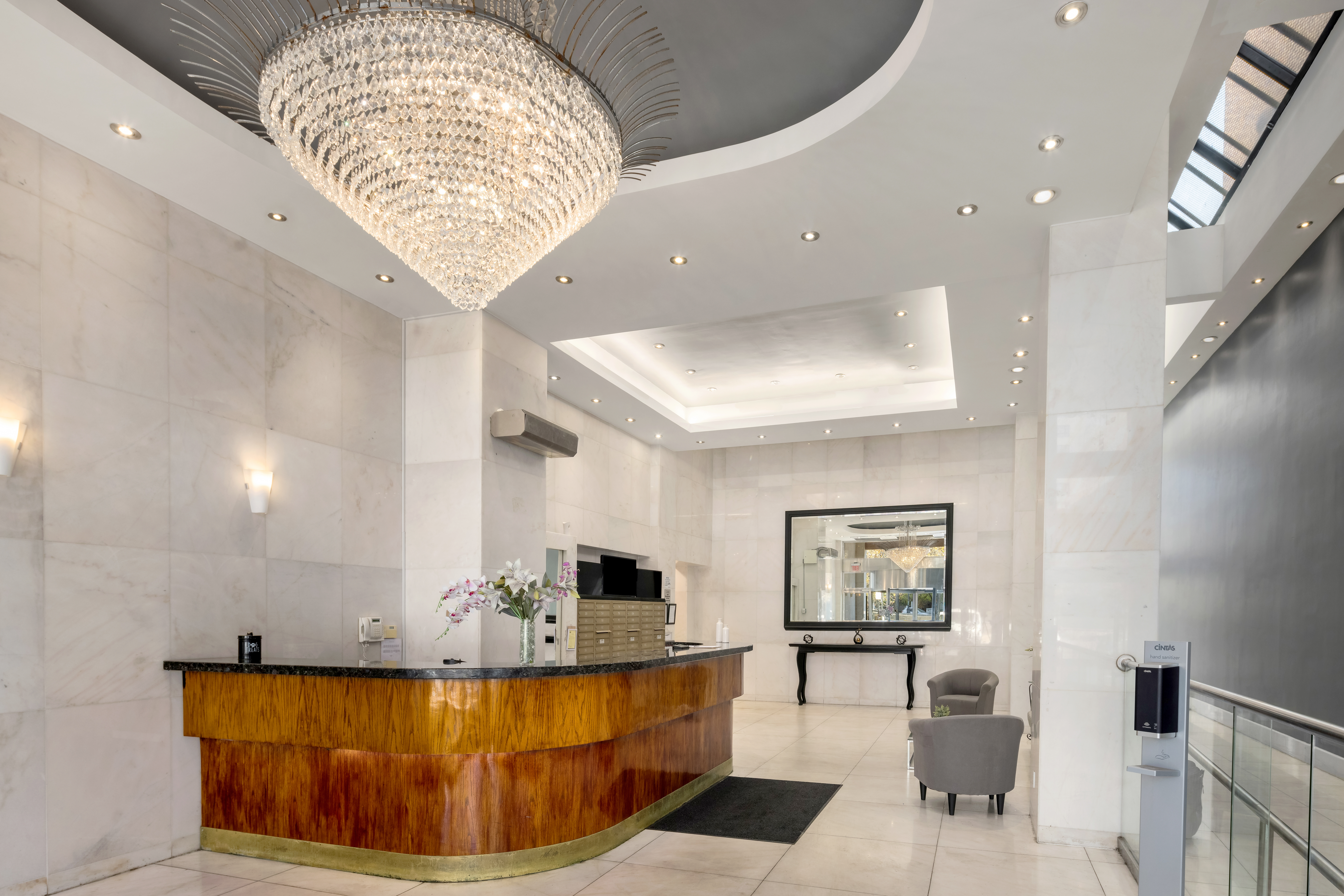 189 Bridge Street, Unit 3A Brooklyn, NY 11201 - Photo 15 of 19 a living room with stainless steel appliances kitchen island granite countertop furniture and a view of kitchen