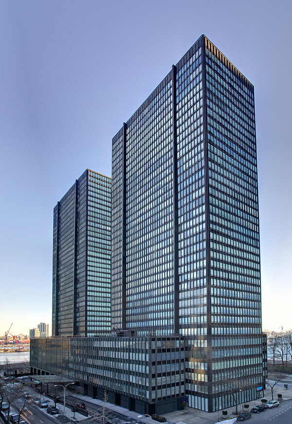 860 United Nations Plaza, Unit 35/36D Manhattan, NY 10017 - Photo 20 of 21 a front view of a building