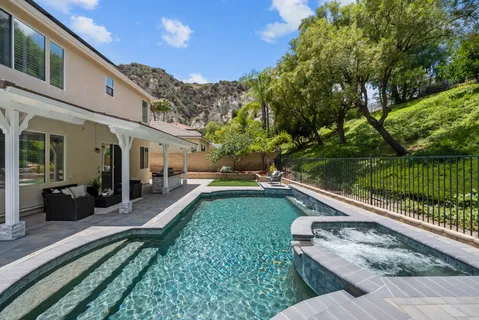 $1,225,000 | 25415 Thoreau Way, Stevenson Ranch, CA 91381
