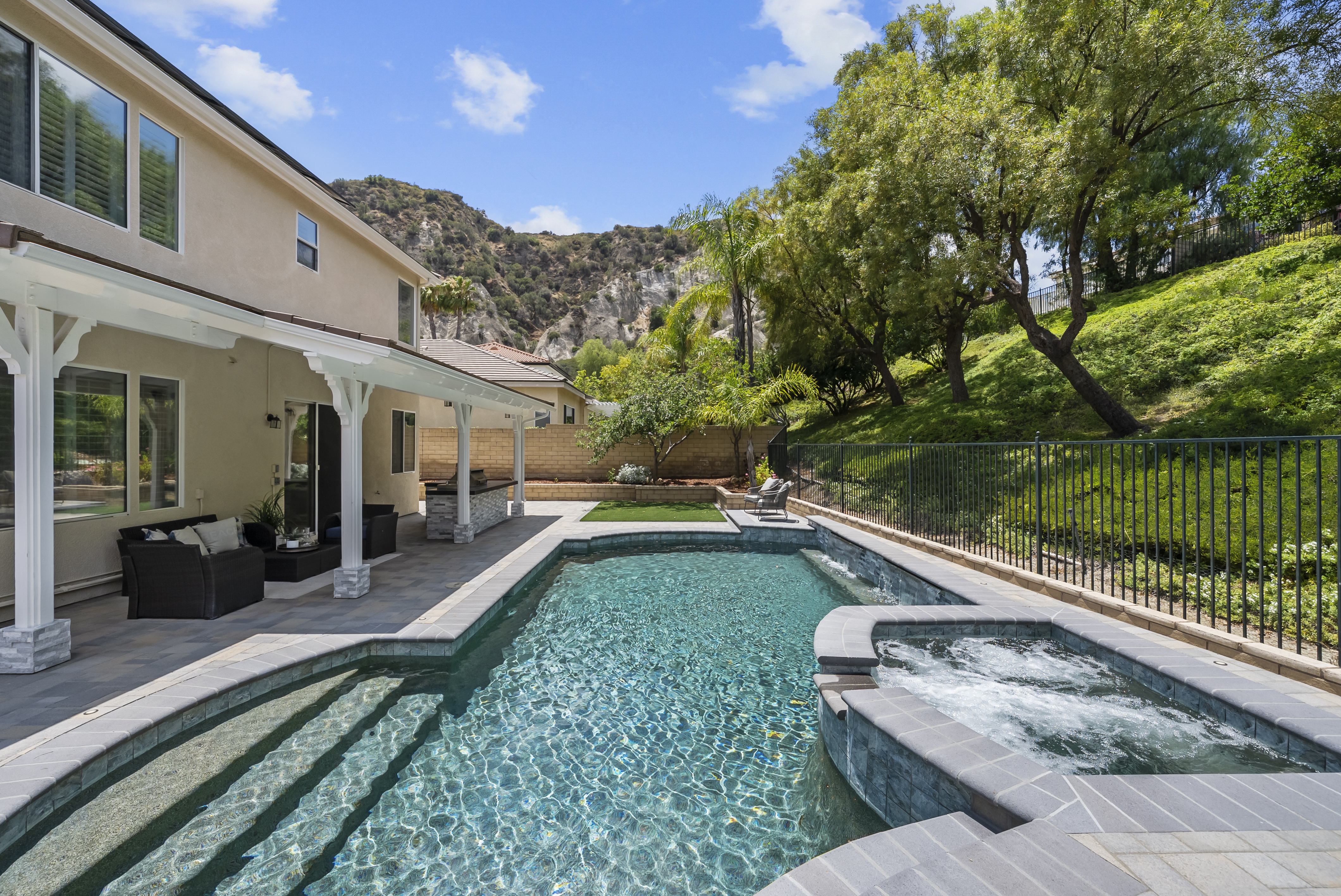 25415 Thoreau Way Stevenson Ranch, CA 91381 - Photo 7 of 9